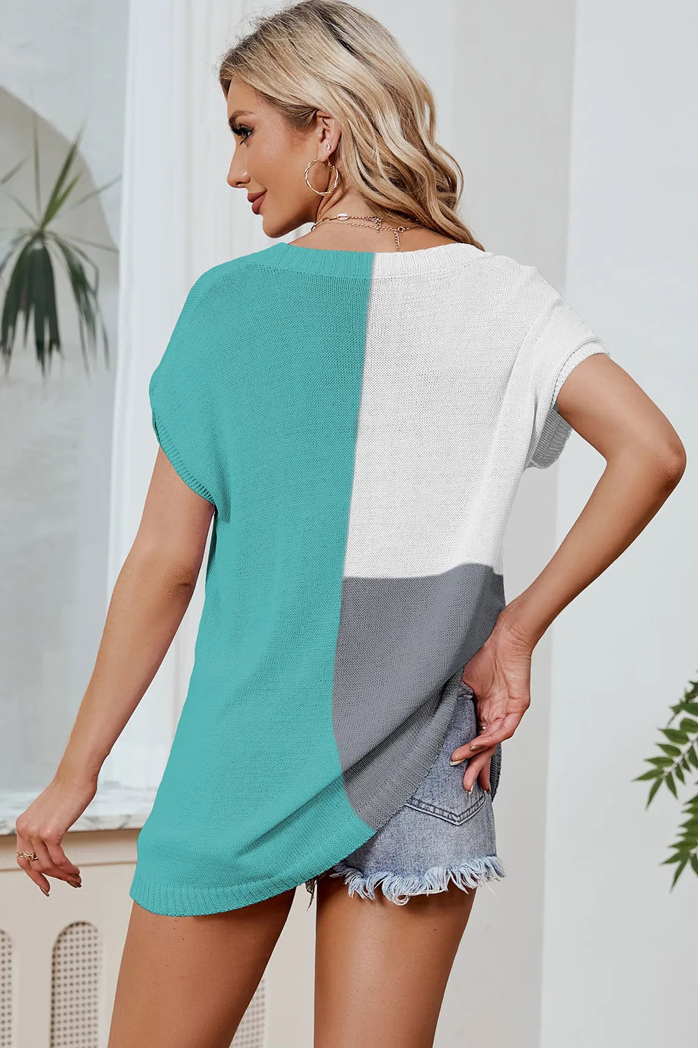 Women's Loose V-neck short sleeved plus size knitted sweater