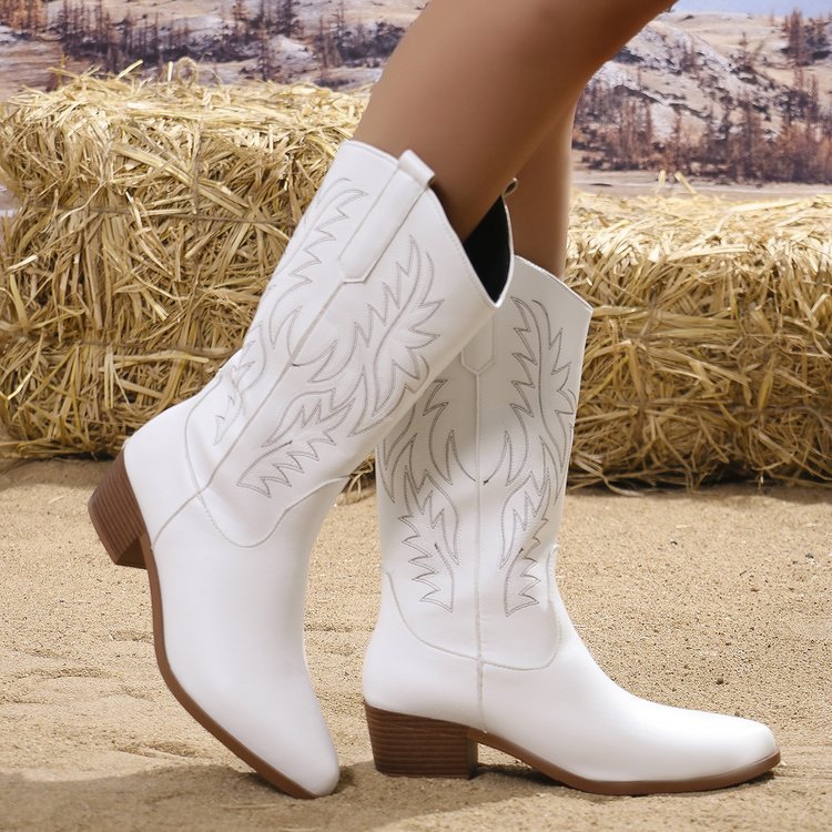 Vintage Tribal Pattern Chunky Heel Ankle Boots for Women with Embroidery Round Toe Boots