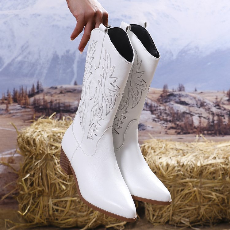 Vintage Tribal Pattern Chunky Heel Ankle Boots for Women with Embroidery Round Toe Boots