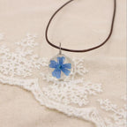 Handmade Boho Transparent Resin Dried Flower Necklace Round Glass Gypsophila Charms Pendant For Women Girls Fashion Jewelry Gift