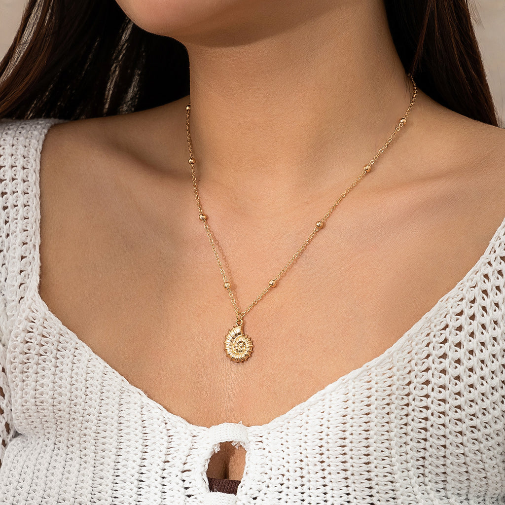 Conch symbol vacation beach ornament Bohemian starfish pendant exaggerated ocean style mermaid necklace