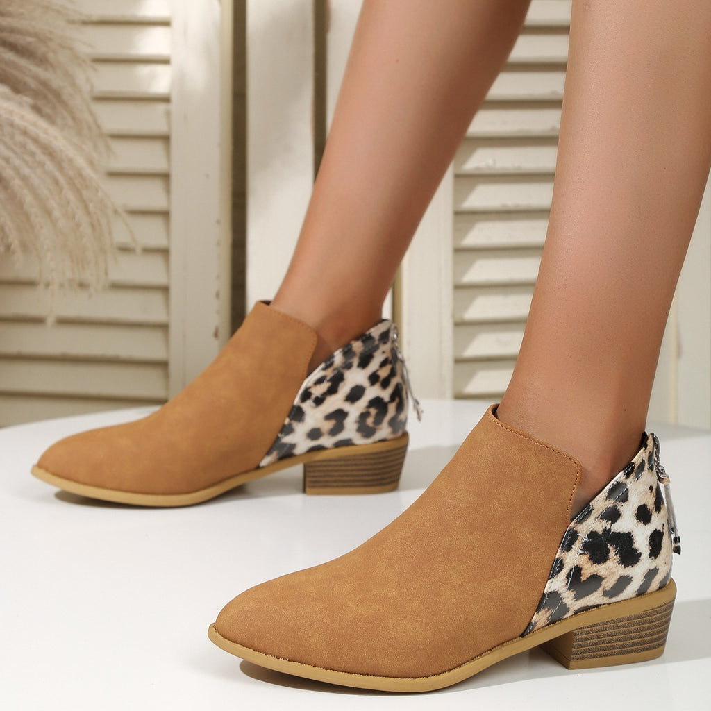 Women's Pointed Thick Heels Back Zipper Boots