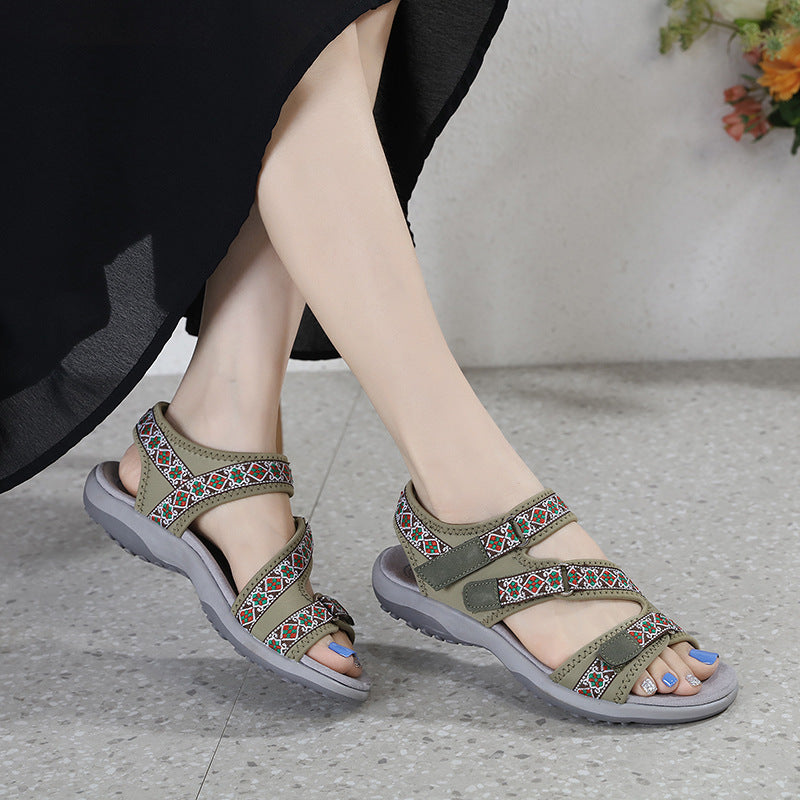 Women's sandals with Velcro with pattern