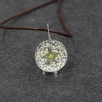 Handmade Boho Transparent Resin Dried Flower Necklace Round Glass Gypsophila Charms Pendant For Women Girls Fashion Jewelry Gift